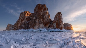 Ice Cold Outdoors Nature Rocks Winter 2560x1440 Wallpaper