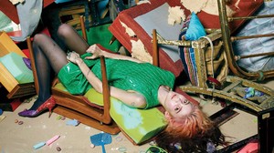 Women Model Grimes Singer Singer Dyed Hair Green Dress Nylons 2048x1397 Wallpaper