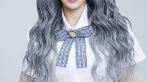 K Pop Kim Taeyeon SNSD Taeyeon Korean Women Model Singer Gray Hair Dyed Hair Contact Lenses Asian 1784x2675 Wallpaper