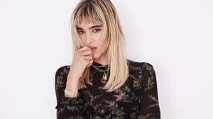 Sofia Boutella Actress French Blonde Dyed Hair Pink Lipstick Algerian Women Necklace Rings Watch Wom 4000x2600 Wallpaper