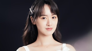 Asian Women Celebrity Actress Bingyan Yuan 1536x2304 Wallpaper