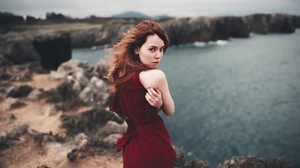 Redhead Long Hair Brown Eyes Red Dress Cliff Sea Ocean Depth Of Field 2000x1369 Wallpaper