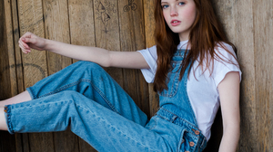 Ellie Bamber Women Model Actress Blue Eyes Redhead Long Hair Overalls 1000x1500 Wallpaper