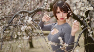 Blossom Brown Eyes Brunette Depth Of Field Girl Lipstick Model Sakura Short Hair Spring Woman 2048x1365 Wallpaper