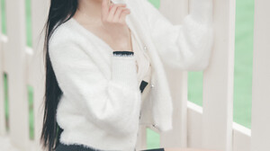 Ru Lin Women Asian Dark Hair Long Hair Straight Hair White Clothing Skirt Shoes Fence Finger On Lips 2048x3072 Wallpaper