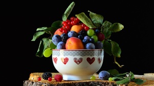 Blueberry Blackberry Raspberry Plum Nectarine Grapes Currants 3840x2160 Wallpaper