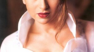Model Actress Red Lipstick Studio Women Karisma Kapoor Brunette Portrait 975x1295 Wallpaper
