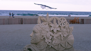 Sand Sculpture Beach Seagulls Sculpture Sea 2560x1440 Wallpaper