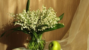 Apple Bouquet Flower Lily Of The Valley 2000x1336 wallpaper