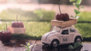 Car Miniatures Volkswagen Beetle Toys Fruit Cherries Grass Plants Leaves Water Photography Closeup 2880x1800 Wallpaper