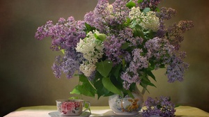 Lilac Vase Cup 2358x1474 Wallpaper