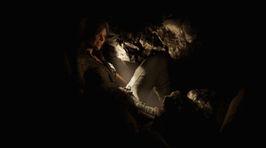 Screen Shot Shadow Of The Tomb Raider Lara Croft Tomb Raider Spelunking Climbing Dark Video Games 2560x1440 Wallpaper