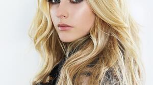 Avril Lavigne Blonde Music Women 2043x2600 wallpaper