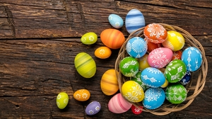 Easter Egg Colorful Wood Basket 2560x1706 Wallpaper