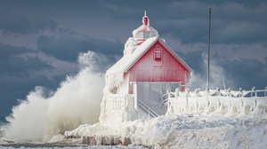 Winter Ice Frost Cold Outdoors Snow Lighthouse Red 2560x1440 Wallpaper
