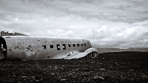 Iceland Landscape Douglas DC 3 Wreck Airplane Crash 3840x2160 Wallpaper