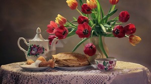 Still Life Tulip Flower Vase Teapot Tea 2560x1600 wallpaper