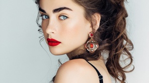 Makeup Women Model Face Red Lipstick Portrait Long Earings Blue Eyes 2560x1440 Wallpaper
