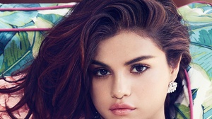 Actress American Brown Eyes Brunette Earrings Face Selena Gomez Singer 2000x1504 Wallpaper