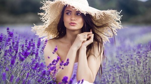 Brown Eyes Brunette Hat Lavender Purple Flower 5616x3744 Wallpaper