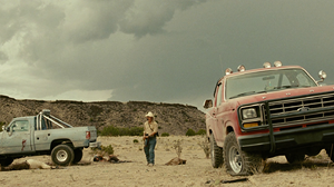 No Country For Old Men Movies Film Stills Sky Clouds Car Vehicle Hat Gun Desert 1920x816 Wallpaper
