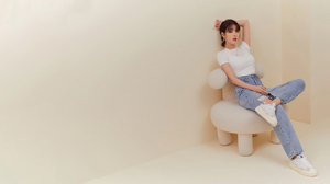 Lee Ji Eun K Pop Light Background Sneakers Jeans Chair 3440x1440 Wallpaper
