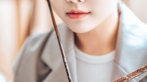 Model Women Asian Face Closeup Portrait Looking At Viewer Paint Brushes Brunette Women Indoors Indoo 1365x2048 Wallpaper