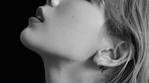 Girls Generation SNSD Taeyeon Kim Tae Yeon K Pop Korean Women Monochrome Women Face Portrait Display 1667x2500 Wallpaper