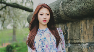 Asian Brown Eyes Brunette K Pop Korean Lipstick Long Hair Loona Band Woman 1920x1080 wallpaper