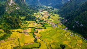 Field Landscape Mountain Valley Vietnam 2700x1800 Wallpaper