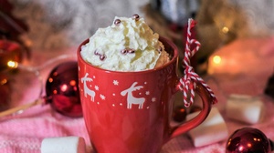Christmas Ornaments Cream Dessert Drink Mug 2560x1706 Wallpaper