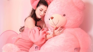 Model Pink Teddy Bear Stuffed Animal Brunette Bow Clothing 2048x1365 Wallpaper
