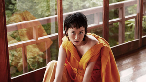 Rinko Kikuchi Women Actress Barefoot Looking At Viewer Sitting Open Mouth Short Hair Dressing Gown R 1500x2000 Wallpaper