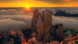 Ai Petri Crimea Mountain Top Sun Horizon Mountains Clouds Sunset Nature 1920x1200 Wallpaper