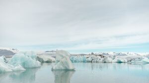 Iceberg Lagoon Nature 6000x4000 Wallpaper