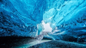 Iceland Glacier Ice Vatnajokull National Park 2200x1467 wallpaper
