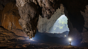 Vietnam Nature Landscape Cave Flashlight Hang Son Doong Asia 1920x1280 Wallpaper