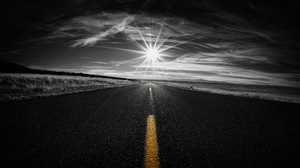 Black Amp White Horizon Road Selective Color Sky Sun Sunbeam 2560x1440 Wallpaper