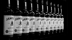 Food Whisky 2560x1600 Wallpaper