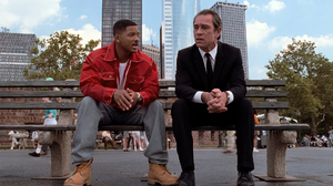 Men In Black Movies Film Stills Agent J Agent K Will Smith Tommy Lee Jones Actor Bench Skyscraper Tr 1920x1080 Wallpaper