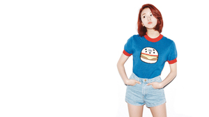 Asian Brown Eyes Chaeyoung Singer K Pop Korean Redhead Shorts Singer Woman 2560x1440 Wallpaper