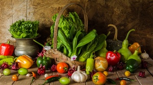 Food Vegetables Still Life Tomatoes Garlic Pepper Baskets Lettuce Bell Peppers Chilli Peppers Wooden 5184x3456 wallpaper